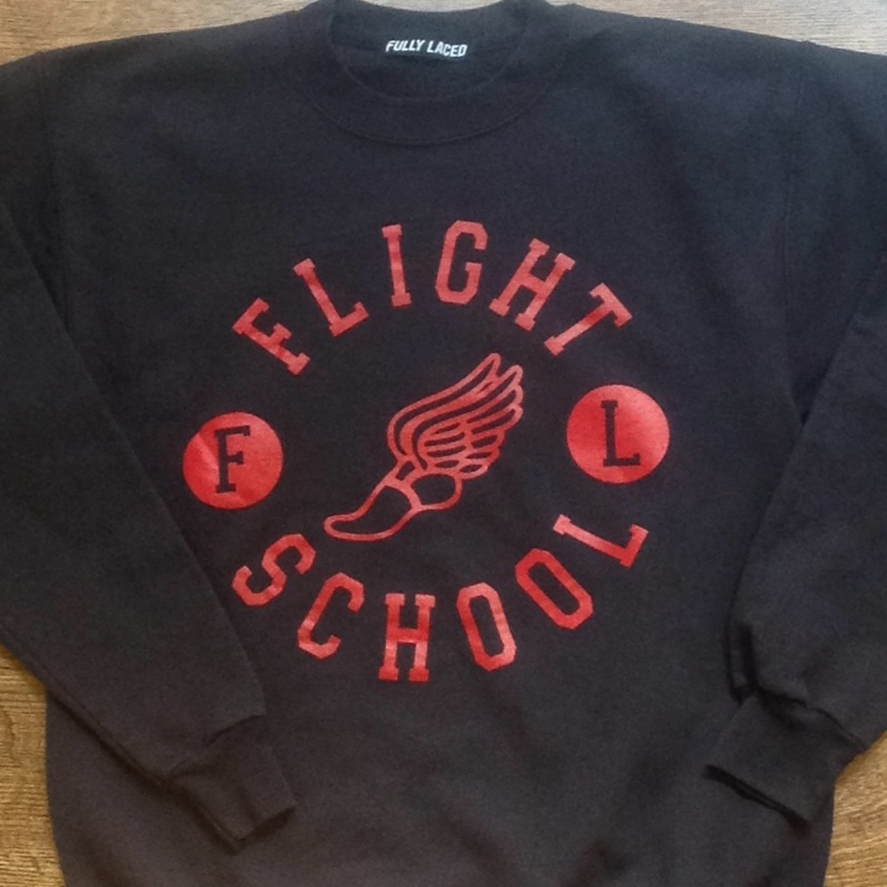 Men's crew neck sweat shirt